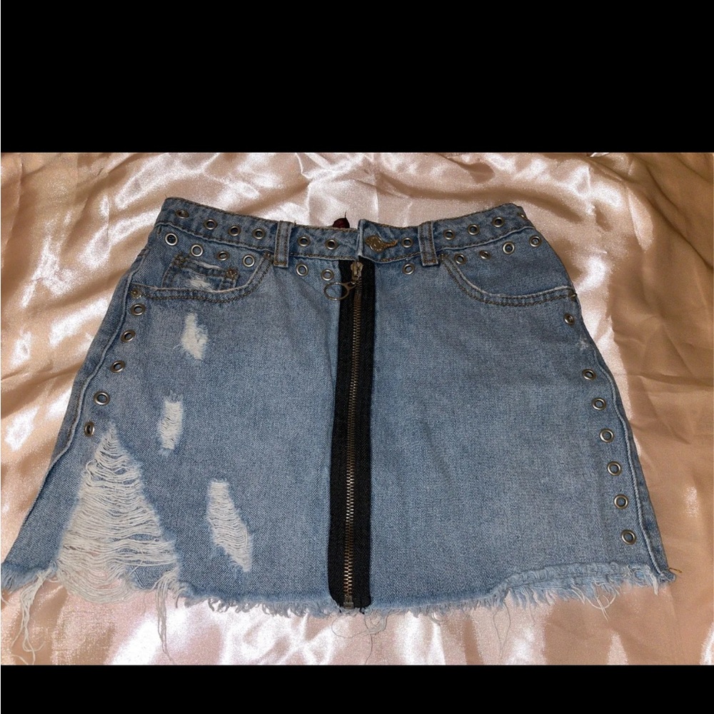 $5 if bundled 💞 Signature Stylish Denim Skirt with Distressed Details